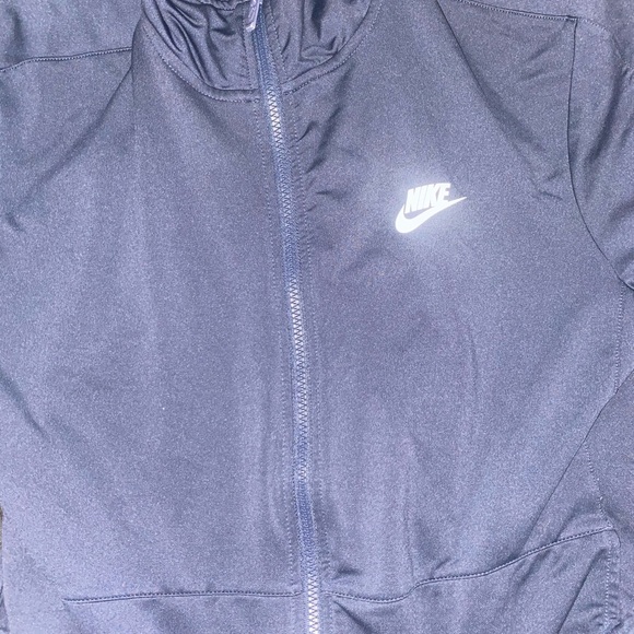New Nike dark blue sports jacket - Picture 4 of 4